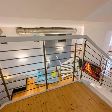 Exklusive Und Grosszuegige 140 Qm In Top-lage Mit Kicker Fuer Bis Zu 8 Personen شقة