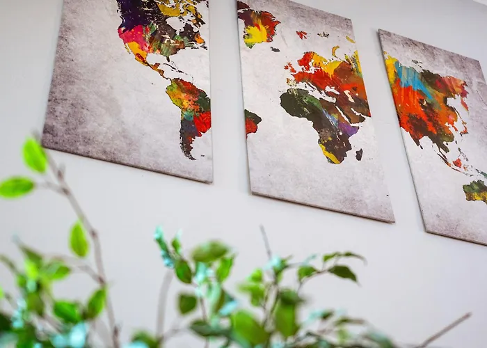 Exklusive Und Grosszuegige 140 Qm In Top-lage Mit Kicker Fuer Bis Zu 8 Personen